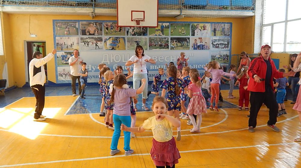 Нижегородская область. Коммунисты города Вача провели детские "Веселые старты"  
