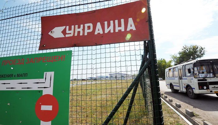 Невъездная Украина. Соратники Яценюка могут заставить его ввести визовый режим с Россией