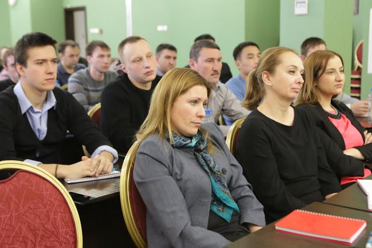 Д.Г. Новиков: «Учиться, чтобы побеждать, учиться, чтобы созидать». Центр политической учебы принял новый поток слушателей 