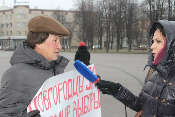 Коммунисты провели серию одиночных пикетов за сохранение прямых выборов мэра Великого Новгорода