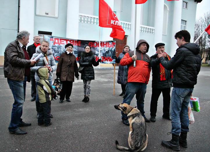 Калининградская область. В городе Светлом прошел пикет в поддержку «Детей войны»