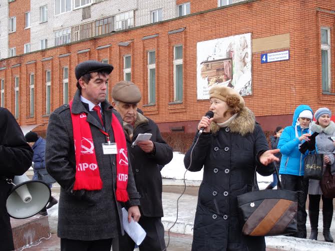 Республика Чувашия. Митинг в Новочебоксарске: коммунисты – в поддержку детских садов.
