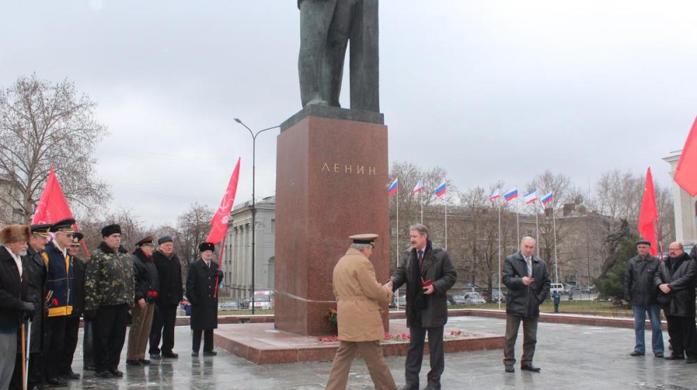 Крымские коммунисты отметили 92-ю годовщину образования СССР