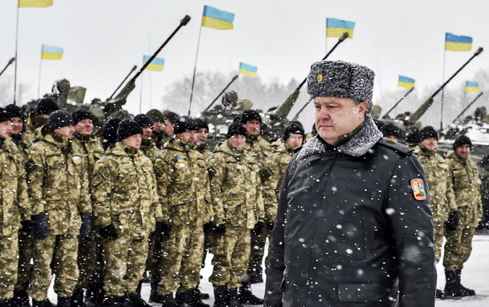 Порошенко к бою готов. Пользуясь перемирием, Киев пытается восстановить свою армию для реванша в Донбассе и Крыму