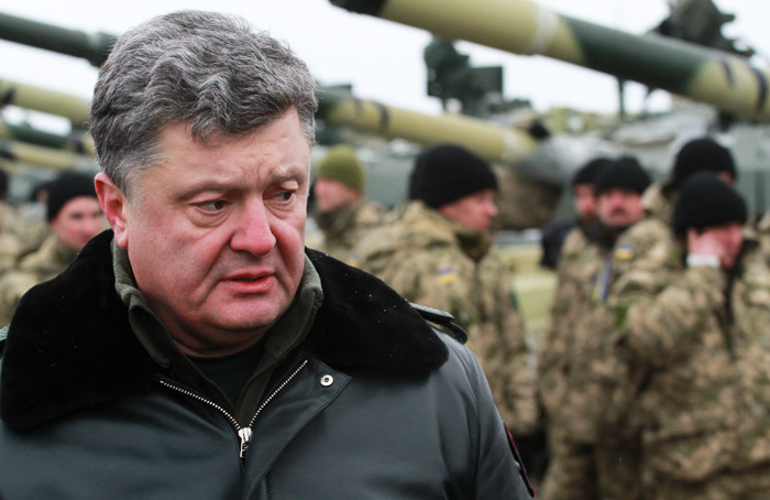Летальные фантомы Порошенко. Почему украинские власти грезят об открытой военной помощи Запада