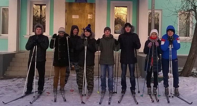 Курские комсомольцы организовали лыжный кросс