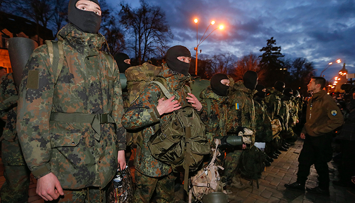 Власовцы XXI века. Бойцы Олега Ляшко намерены тренировать «оловянных солдатиков» российской внесистемной оппозиции