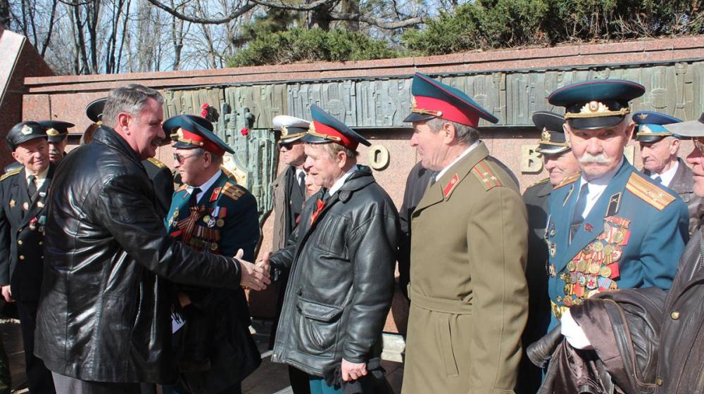 Республика Крым. Празднование годовщины создания Советской Армии и Военно-Морского Флота в Симферополе