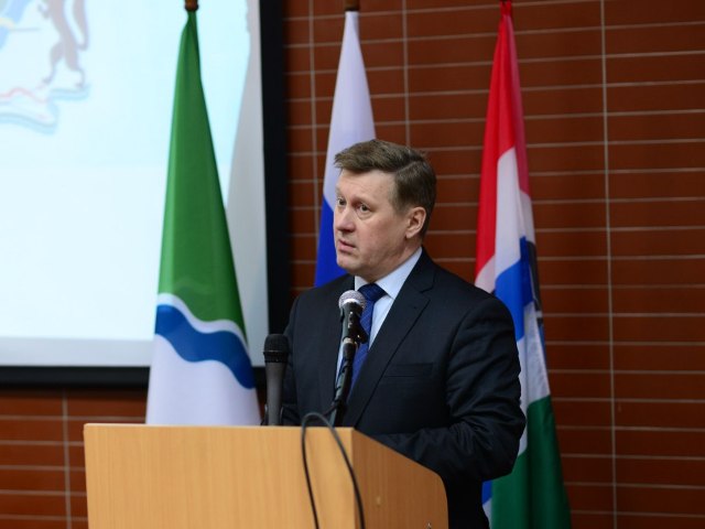 Новосибирск. Красный мэр Анатолий Локоть встретился со студентами