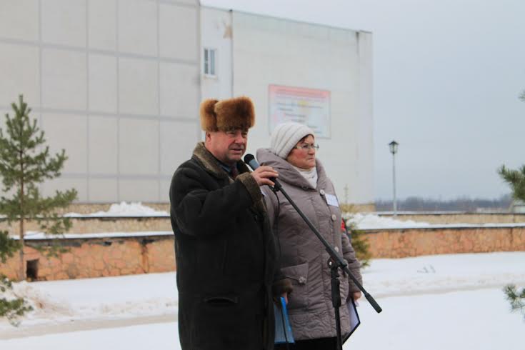 Очередной удар в административную дверь. В Псковской области состоялся митинг против объединения дедовичской больницы с порховской