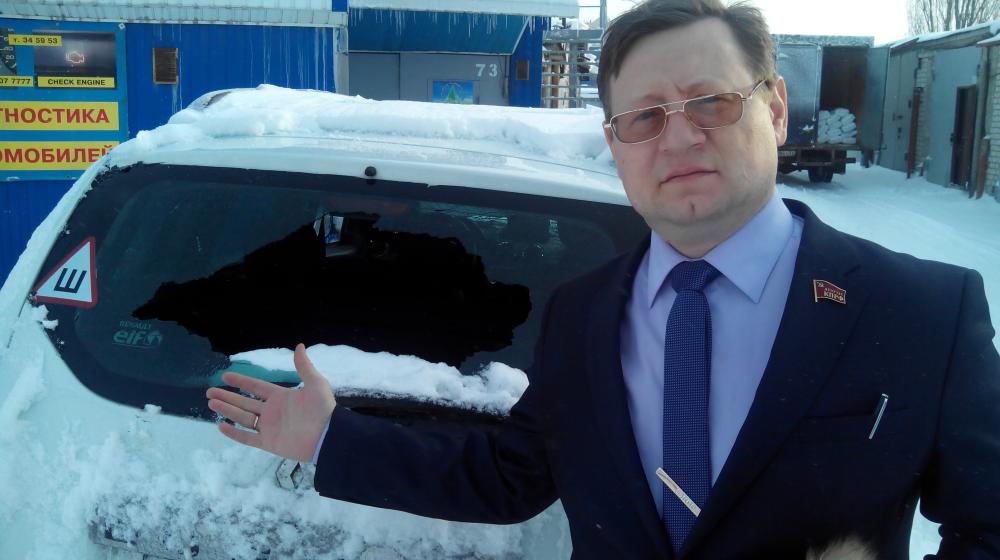 В Белгороде неизвестные повредили автомобиль депутата-коммуниста Ярослава Сидорова