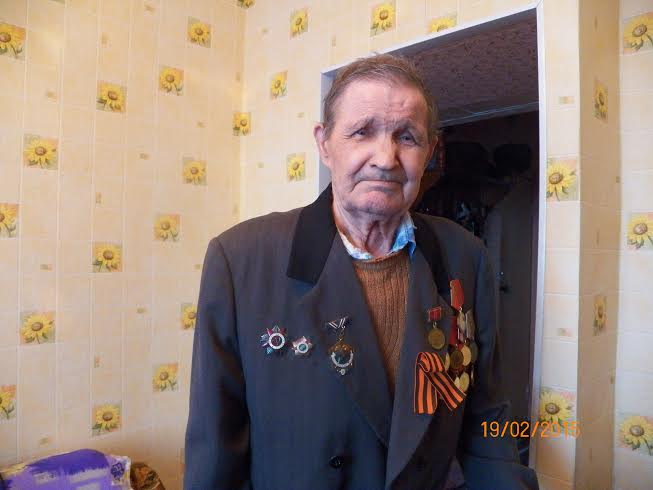 Кемеровская область. Коммунисты Анжеро-Судженска наградили ветеранов-участников Орловско-Курской битвы памятной медалью ЦК КПРФ