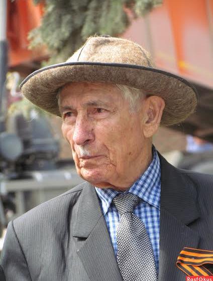 К.К. Тайсаев поздравил с 90-летием осетинского литератора Н.Г. Джусойты