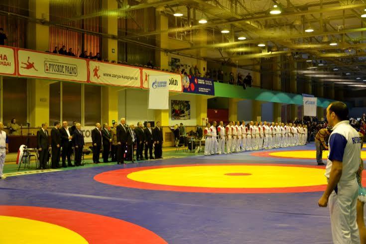 В Астрахани при поддержке КПРФ прошло первенство молодых самбистов