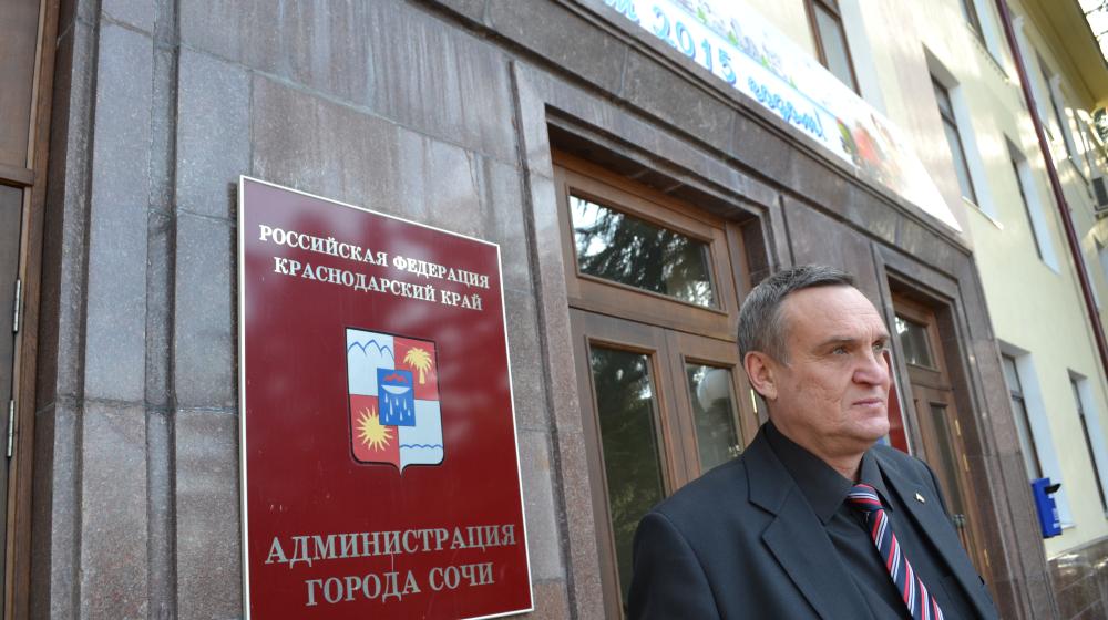 В Сочи полиция при пикетировании задержала Игоря Васильева, первого секретаря горкома КПРФ, помощника депутата Обухова