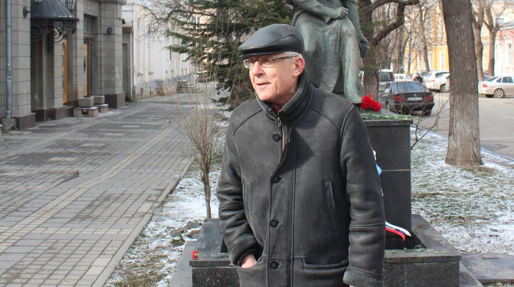 Коммунисты Симферополя провели торжественное памятное собрание, посвященное очередной годовщине гибели А.С. Пушкина