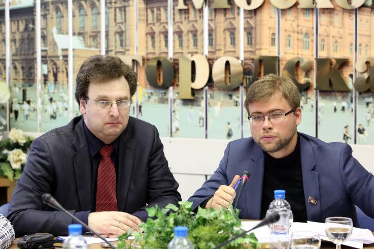 КПРФ-контроль. Коммунисты рассматривают вопросы аварийных зданий в Войковском районе Москвы