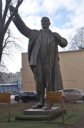 Санкт-Петербург: Коммунисты рассказали научной общественности города о роли партии и комсомола в годы Великой Отечественной войны
