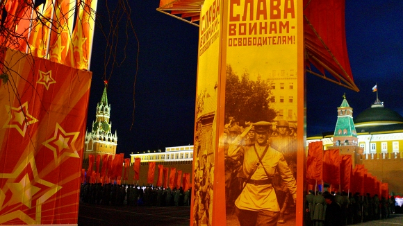 КПРФ призывает сохранить красную звезду как эмблему Вооруженных сил
