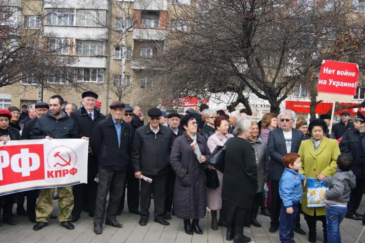 В Северной Осетии прошел многочисленный митинг в поддержку развития промышленности, сельского хозяйства и в поддержку жителей Новороссии