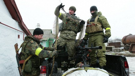 Киев вопреки Минским соглашениям концентрирует войска в зоне безопасности 