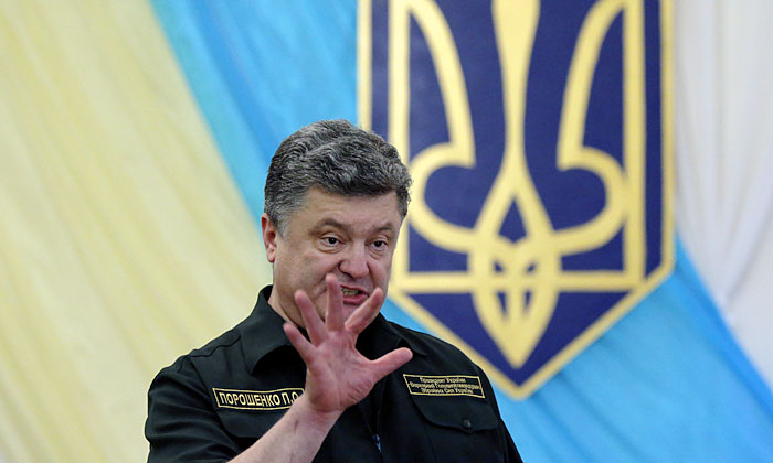 Порошенко идет по стопам Гитлера. Почему Киев заявляет об открытии второго фронта против России