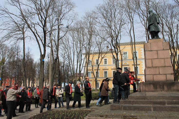 Псковичи почтили память В.И. Ленина