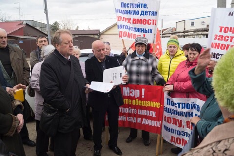 Краснодар. Народная приемная депутата С.П. Обухова: новые встречи, старые проблемы