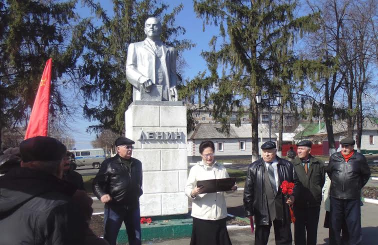 Курская область. Коммунисты продолжают восстанавливать памятники В.И Ленину