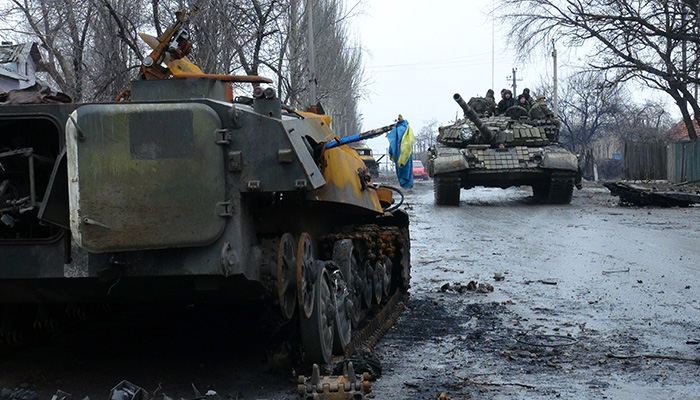 Донбасс на пороге большой войны. Украина саботирует политическую часть Минских соглашений