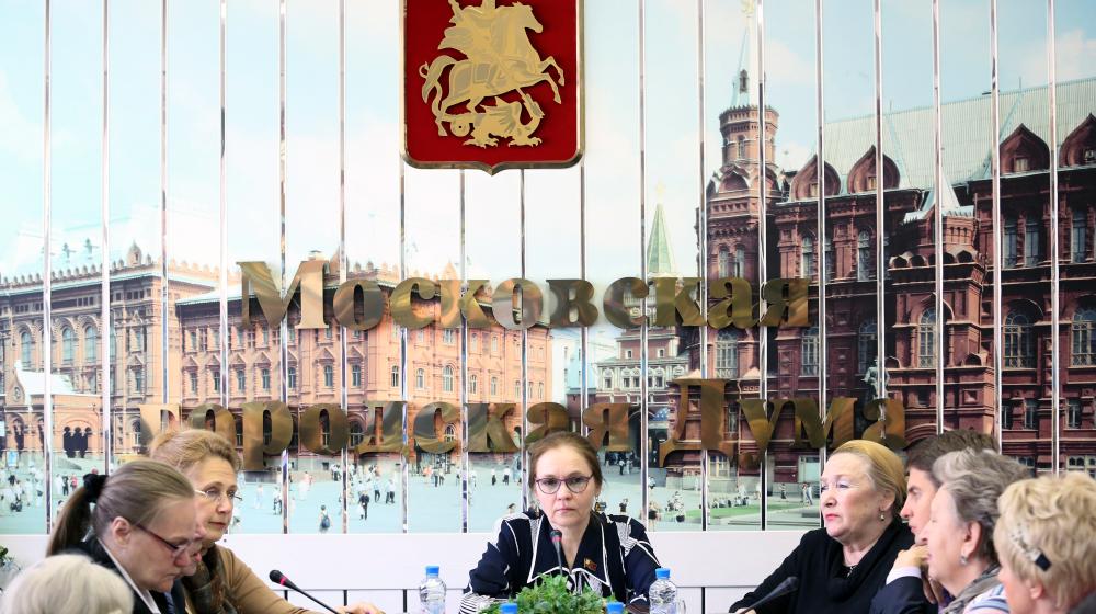 Депутат фракции КПРФ в Мосгордуме Елена Шувалова: «В центре города нужны магазины шаговой доступности для ветеранов»