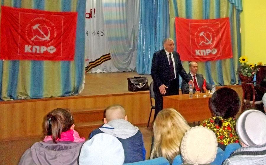 Ивановская область. Депутаты-коммунисты А.А. Пономарев  и В.В. Кленов встретились с избирателями Кинешмы