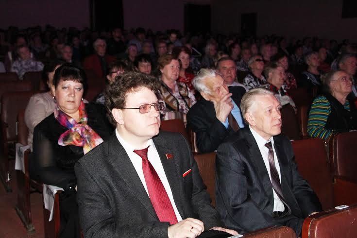 В Самаре под эгидой КПРФ прошел концерт, посвященный 70-летию Победы