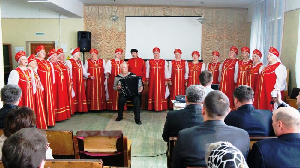 Курганская область. Зауральские коммунисты помогли издать поэтический сборник к 70-летию Великой Победы