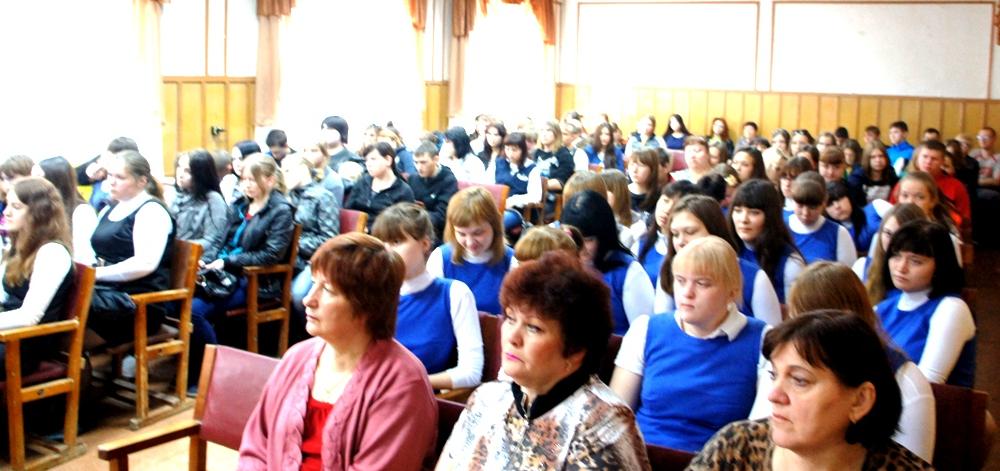 Первый секретарь Курганского обкома КПРФ В.А.Кислицын встретился со студентами техникума сервиса и технологий