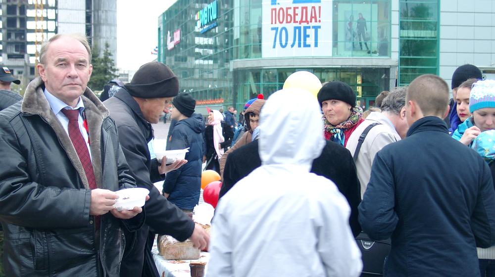 В.Н. Тетёкин: Холод и дождь не сорвали День Победы в Тюмени