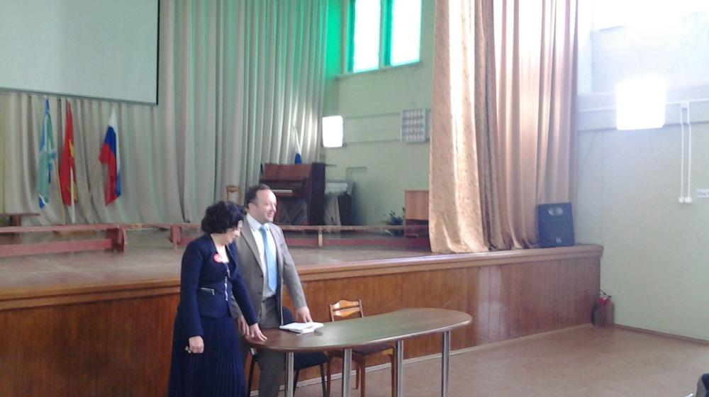 В.А. Симагин проводит встречи с избирателями в городах Челябинской области