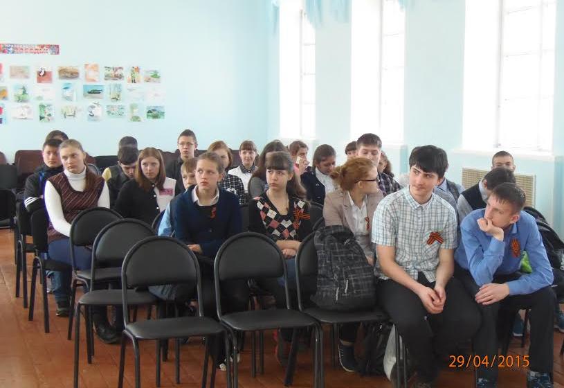 Кемеровская область. Коммунисты Кузбасса проводят уроки «Знамя нашей Победы» в школах