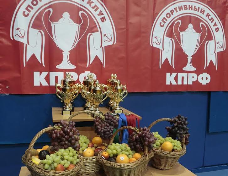 Спортклуб КПРФ провел финал «Детской Лиги» по бадминтону