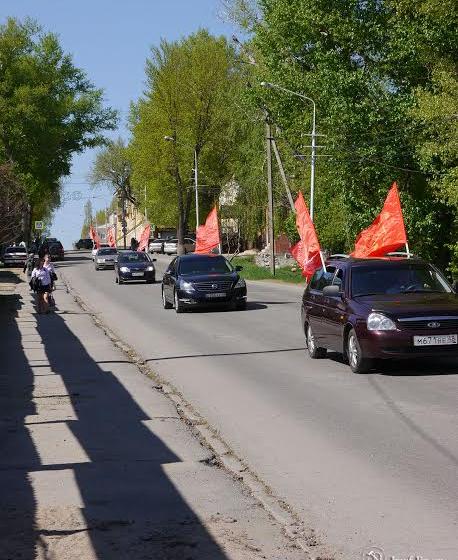 В Липецке прошел автопробег «Красные в городе!»
