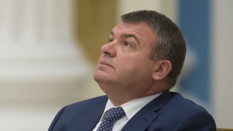 В Госдуме сегодня по инициативе КПРФ обсудят, нужно ли расследовать деятельность Сердюкова в должности главы Минобороны
