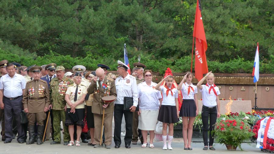 Крымские коммунисты почтили память погибших в годы Великой Отечественной войны