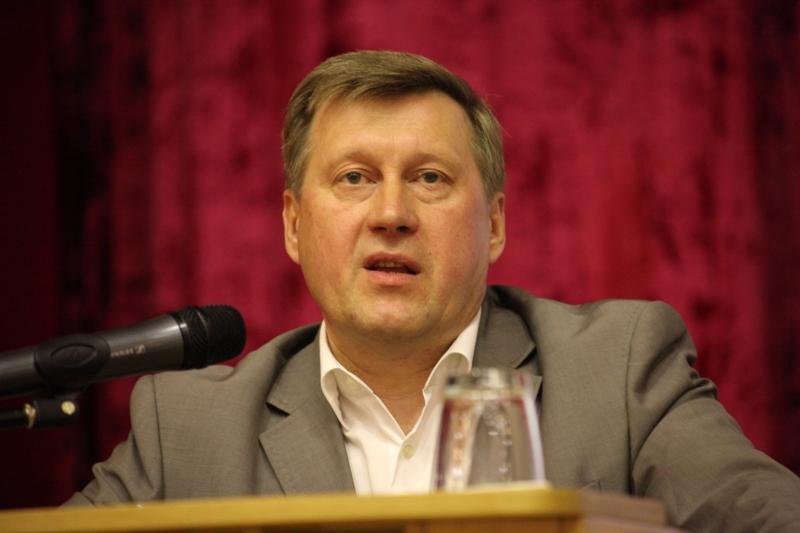 Мэр-коммунист Анатолий Локоть: "За моей спиной — великая партия КПРФ. Это придает мне силы!"