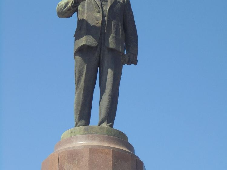 Калиниградские коммунисты провели митинг в честь 69-й годовщины переименования города