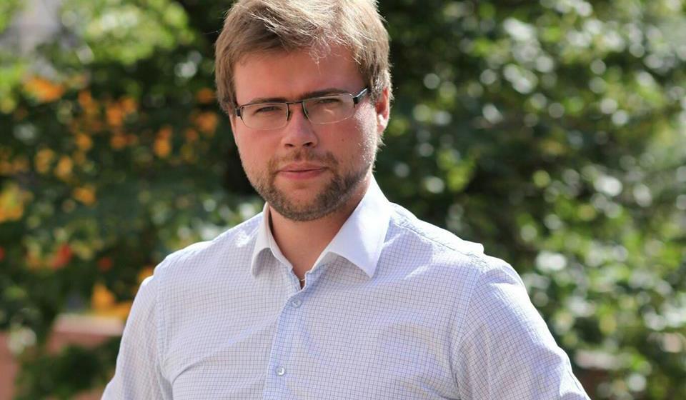 Москва. Фракция КПРФ в МГД поздравляет с Днем рождения депутата Леонида Зюганова