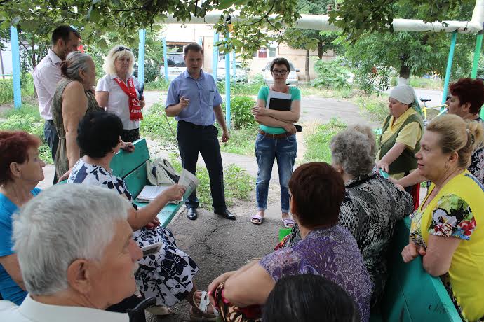 Депутат Госдумы Дмитрий Коломиец встретился с жителями микрорайона Гидростроителей в Краснодаре
