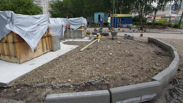 КПРФ требует проверить на коррупцию замену бордюров и плитки в Москве
