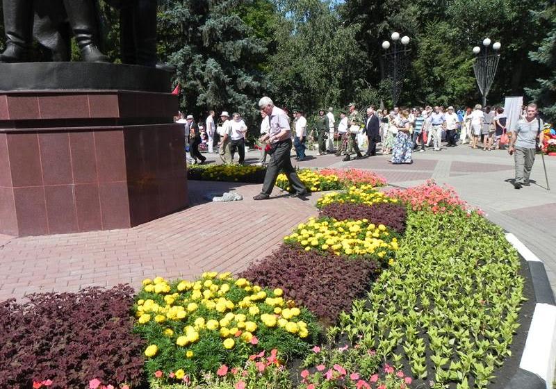 Коммунисты и союзники партии почтили память освободителей Белгорода