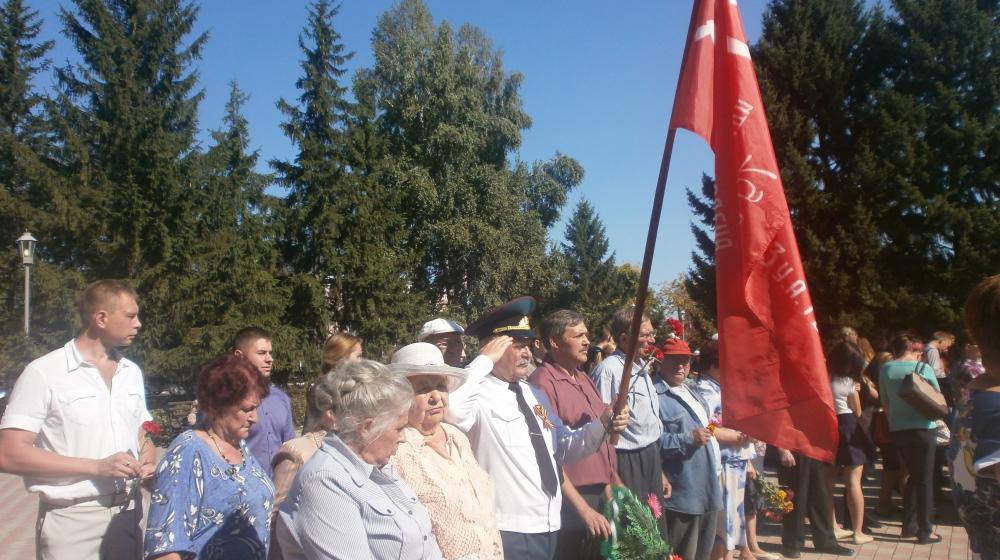 Алтайские коммунисты приняли участие в памятных мероприятиях, посвященных окончанию Второй Мировой войны