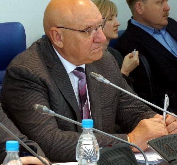Волгоградцам в очередной раз придется ужать семейный бюджет. Региональные парламентарии не прислушались к  рекомендациям депутатов-коммунистов 